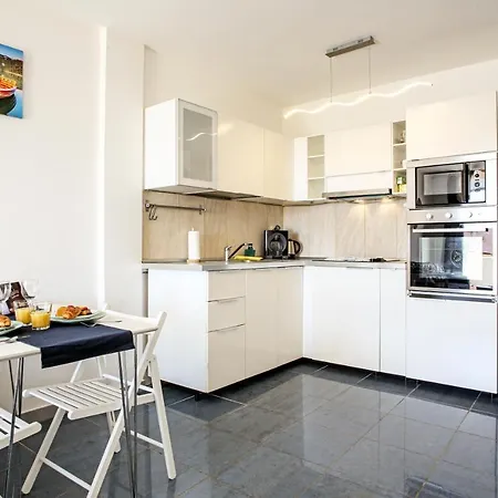 Cozy 1 Bedroom Flat With Pool In Playa Paraiso, Marina Palace 425 *