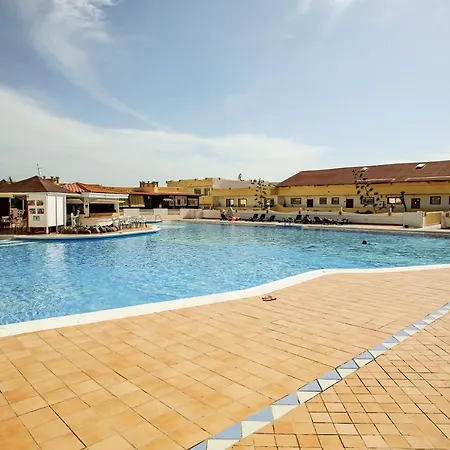 Cozy 1 Bedroom Flat With Pool In Playa Paraiso, Marina Palace 425 Costa Adeje (Tenerife)
